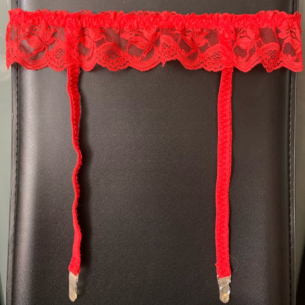 NWOT Vintage Red Lace Garter Victoria’s Secret